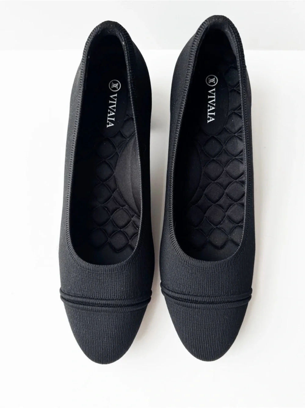 Vivaia Julie Pro Almond-Toe Chunky Heels in Black | 43 - Picture 3 of 11